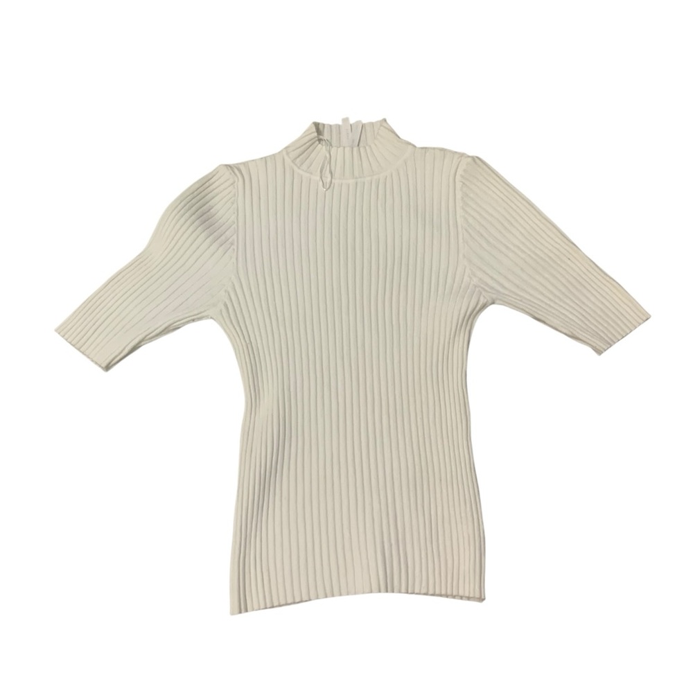Dreamers by Debut mock neck ribbed top size M/L in white